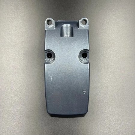 Крышка боковой нижней подушки Yamaha 25-30