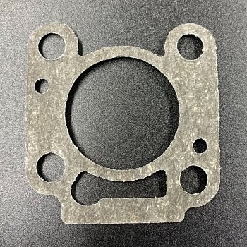 Прокладка под осн. помпы охлаждение Suzuki DT9.9-15, DF9.9-15 17452-93910