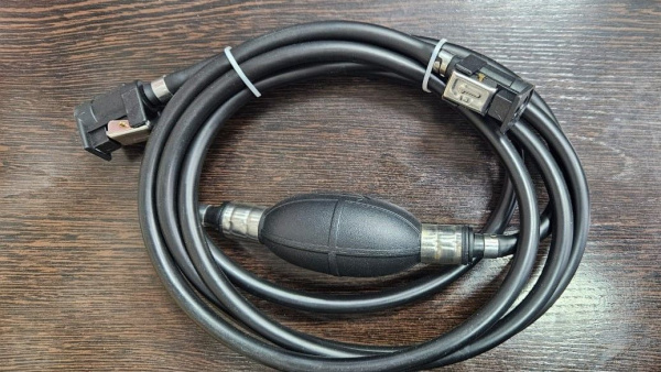 Шланг топливный d8.5/D14 мм с грушей и топливными переходниками OMC/Suzuki C24630